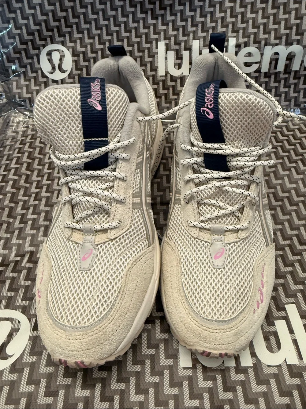 ASICS Wmns Gel 1090 V2 'Oatmeal Pink'